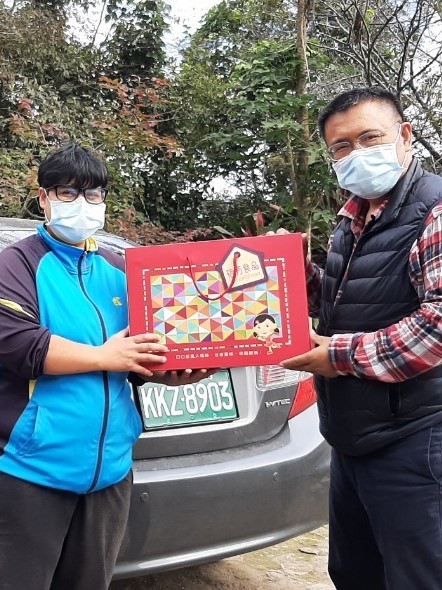 噗噗共乘
